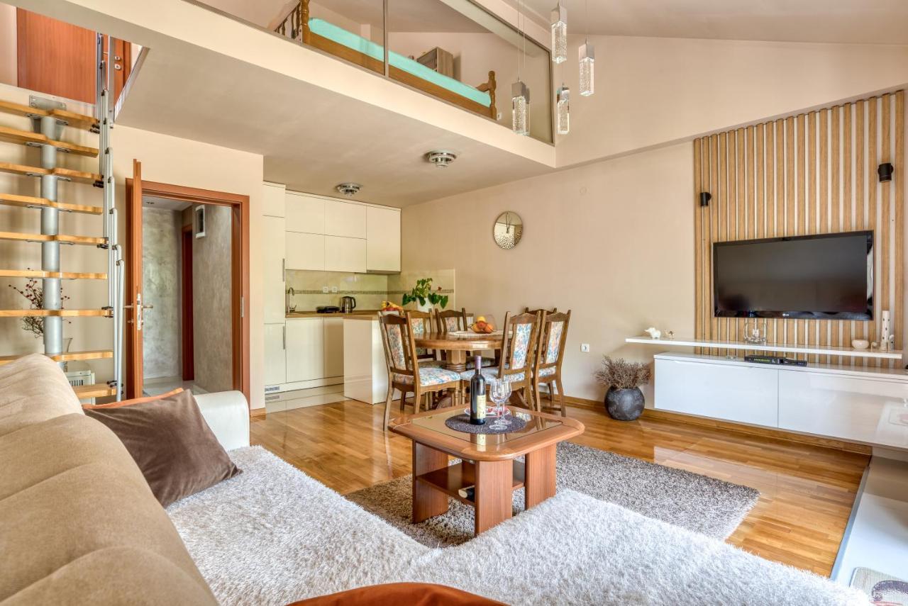 Milas Apartment Kotor Eksteriør billede